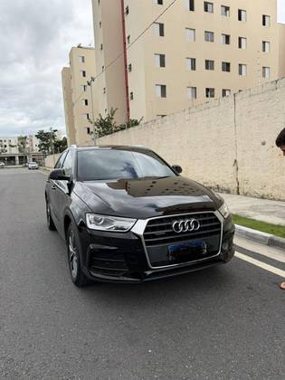 AUDI Q3 2.0 TFSI AMBIENTE QUATTRO 4P GASOLINA S TRONIC